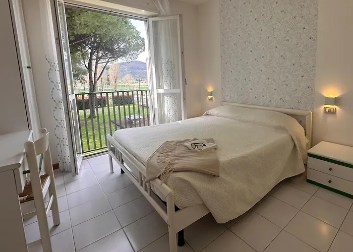 Residenza Pierre & Mare Luni