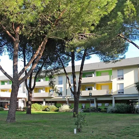 Pierre & Vacances Residence Italia Apartahotel Luni