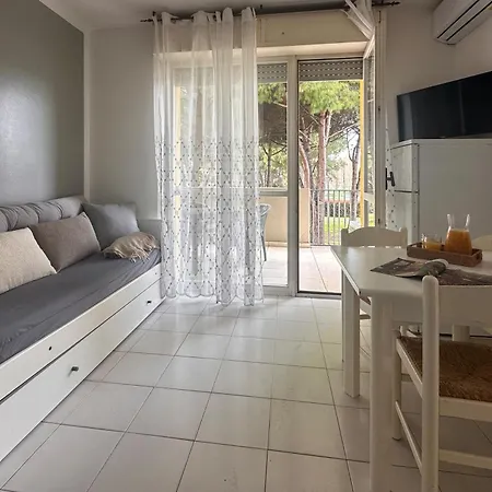 Pierre & Vacances Residence Italia 3* Luni