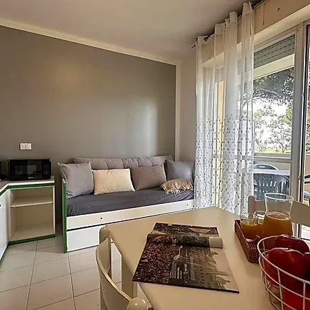 Residenza Pierre & Mare 3* Luni