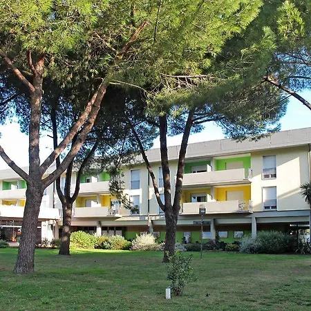 Aparthotel Residenza Pierre & Mare Luni