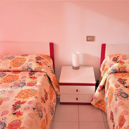 Pierre & Vacances Residence Italia Luni