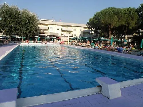 Residenza Pierre & Mare Aparthotel Luni